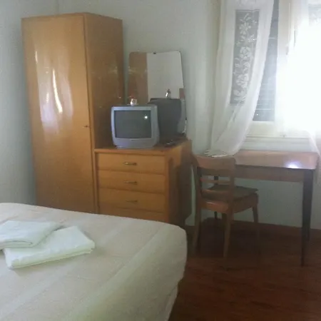 Elvezia * ראפאלו